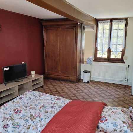 Chambres D'Hotes Chez Claire Бёврон-ан-Ож Экстерьер фото